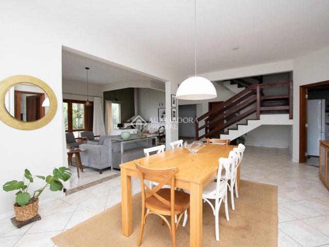 Casa / Sobrado para Venda em Florianópolis/SC Lagoa da Conceição 6 Quartos