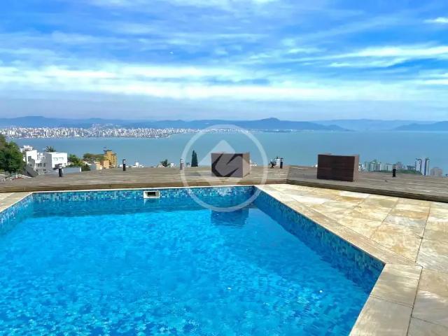 Casa / Sobrado para Venda em Florianópolis/SC Morro da Cruz 4 Quartos