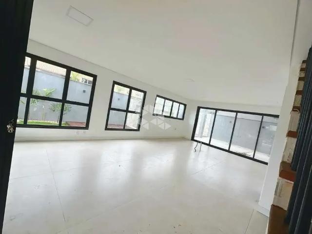 Casa / Sobrado para Venda em Florianópolis/SC Morro das Pedras 3 Quartos