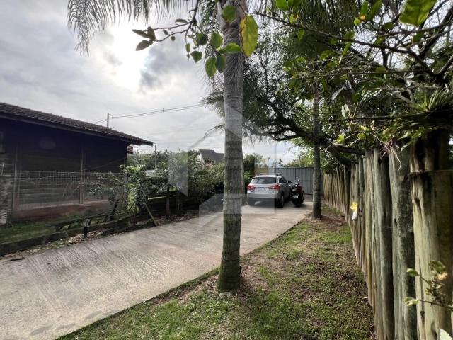 Casa / Sobrado para Venda em Florianópolis/SC São João do Rio Vermelho 2 Quartos