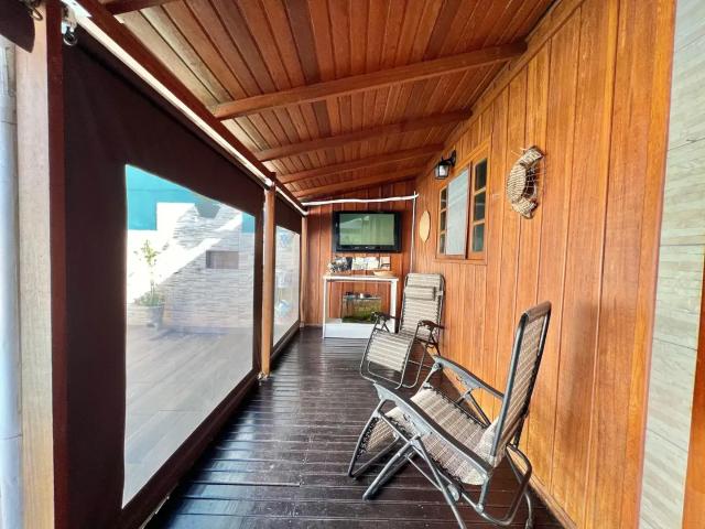 Casa / Sobrado para Venda em Florianópolis/SC São João do Rio Vermelho 3 Quartos