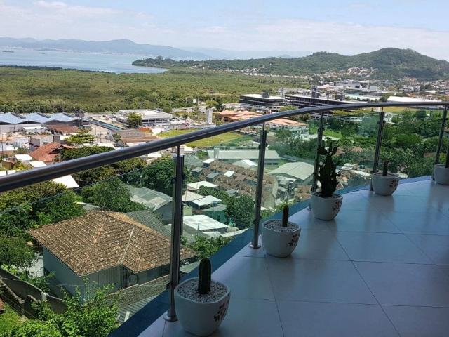 Casa / Sobrado para Venda em Florianópolis/SC Saco Grande 4 Quartos