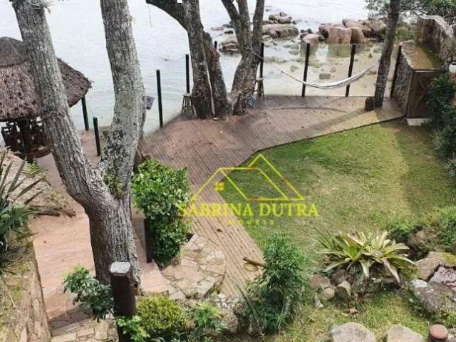 Casa / Sobrado para Venda em Florianópolis/SC Sambaqui 3 Quartos