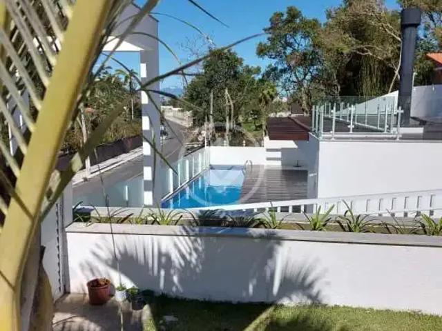 Casa / Sobrado para Venda em Florianópolis/SC Sambaqui 3 Quartos