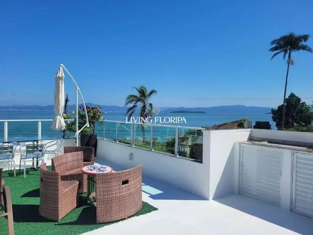 Casa / Sobrado para Venda em Florianópolis/SC Sambaqui 2 Quartos