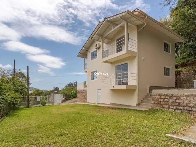 Casa / Sobrado para Venda em Florianópolis/SC Sambaqui 4 Quartos
