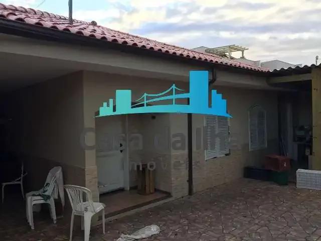 Casa / Sobrado para Venda em Florianópolis/SC Santa Mônica 3 Quartos