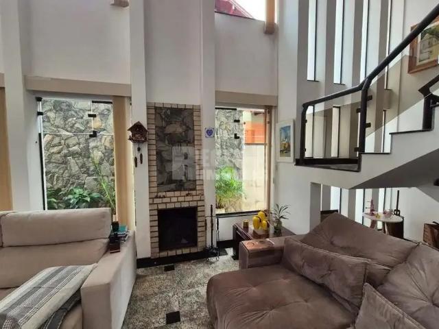 Casa / Sobrado para Venda em Florianópolis/SC Santa Mônica 3 Quartos