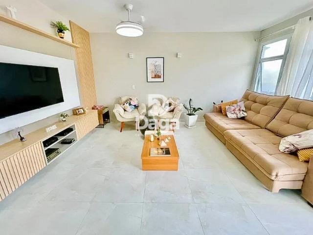Casa / Sobrado para Venda em Florianópolis/SC Santa Mônica 4 Quartos