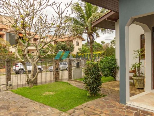 Casa / Sobrado para Venda em Florianópolis/SC Santa Mônica 4 Quartos