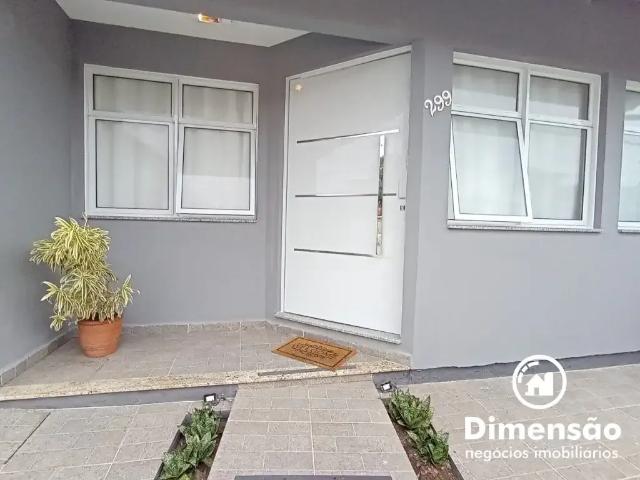 Casa / Sobrado para Venda em Florianópolis/SC Santa Mônica 4 Quartos