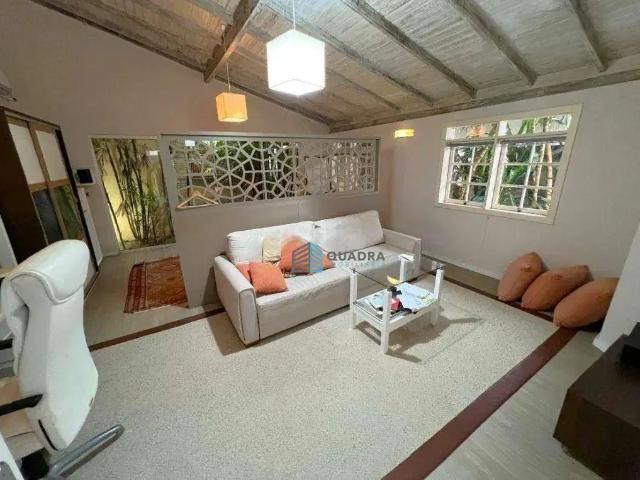 Casa / Sobrado para Venda em Florianópolis/SC Santa Mônica 4 Quartos
