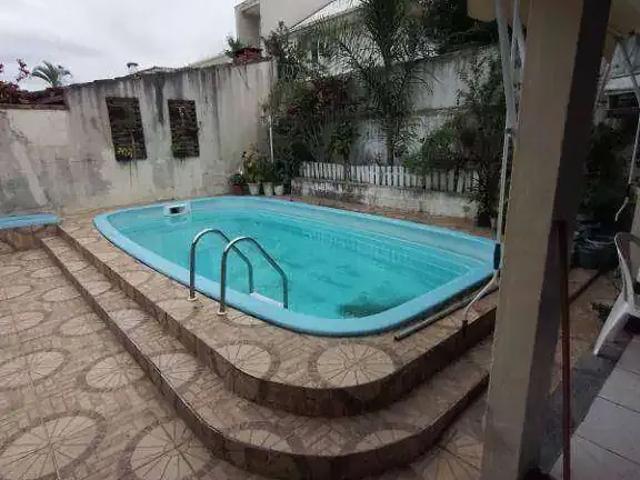 Casa / Sobrado para Venda em Florianópolis/SC Santa Mônica 4 Quartos
