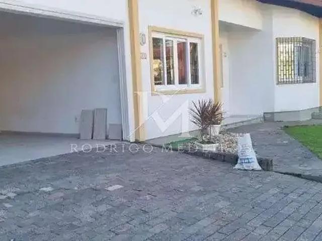 Casa / Sobrado para Venda em Florianópolis/SC Santa Mônica 4 Quartos