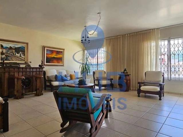 Casa / Sobrado para Venda em Florianópolis/SC Santa Mônica 7 Quartos