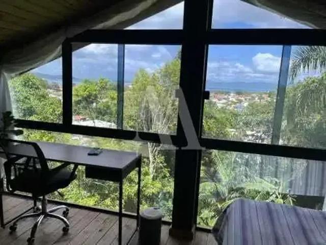 Casa / Sobrado para Venda em Florianópolis/SC Ponta das Canas 3 Quartos