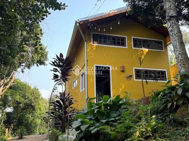 Casa / Sobrado para Venda em Florianópolis/SC Ponta das Canas 4 Quartos