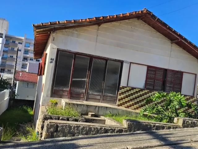 Casa / Sobrado para Venda em Florianópolis/SC Pantanal 4 Quartos