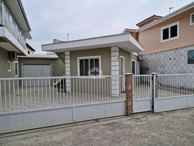 Casa / Sobrado para Venda em Florianópolis/SC Pântano do Sul 12 Quartos
