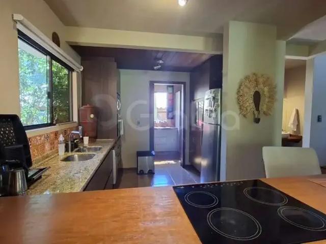 Casa / Sobrado para Venda em Florianópolis/SC Pântano do Sul 4 Quartos