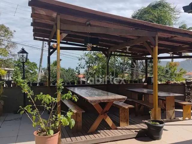 Casa / Sobrado para Venda em Florianópolis/SC Pântano do Sul 4 Quartos