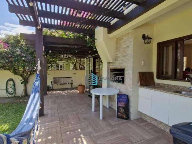 Casa / Sobrado para Venda em Florianópolis/SC Parque São Jorge 4 Quartos