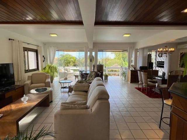 Casa / Sobrado para Venda em Florianópolis/SC Praia Brava 4 Quartos