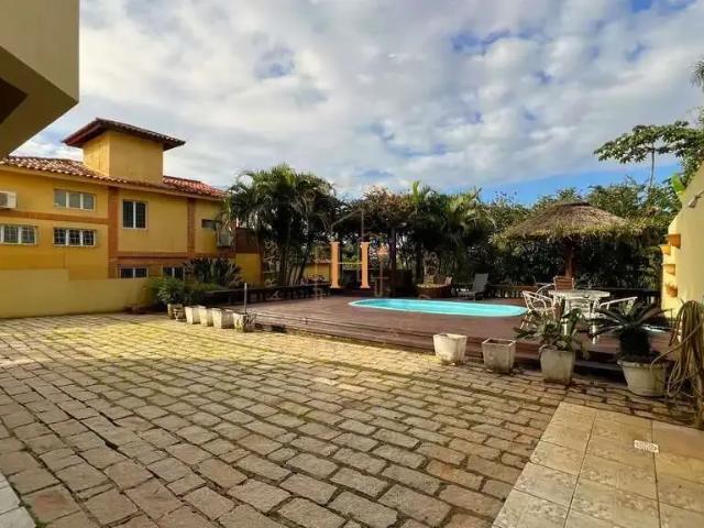 Casa / Sobrado para Venda em Florianópolis/SC Praia Brava 4 Quartos