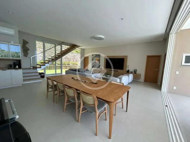 Casa / Sobrado para Venda em Florianópolis/SC Praia Brava 5 Quartos
