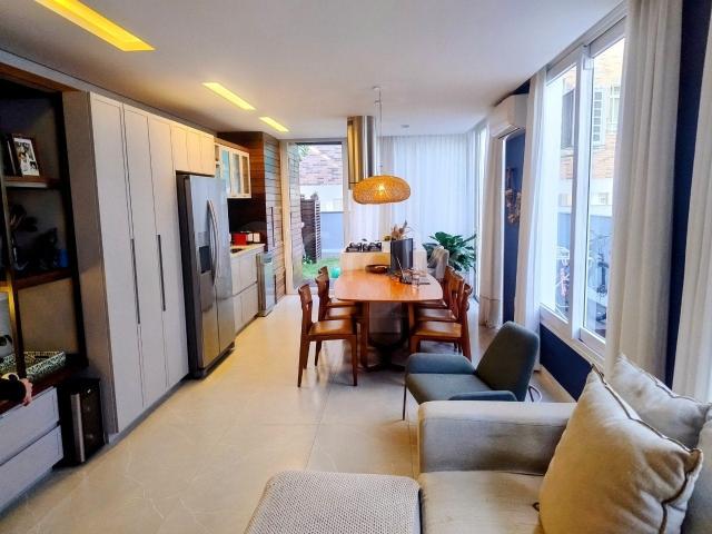 Casa / Sobrado para Venda em Florianópolis/SC Rio Tavares 3 Quartos