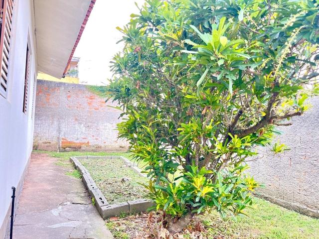 Casa / Sobrado para Venda em Florianópolis/SC Rio Tavares 3 Quartos