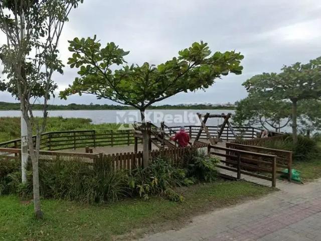 Casa / Sobrado para Venda em Florianópolis/SC Rio Tavares 3 Quartos