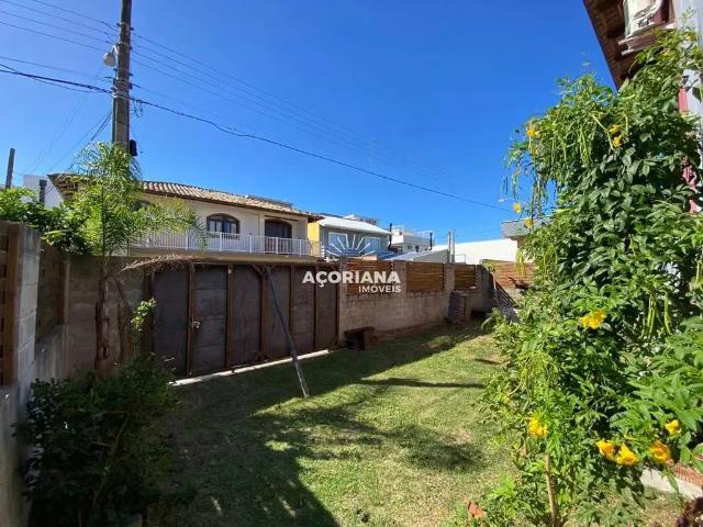 Casa / Sobrado para Venda em Florianópolis/SC Rio Tavares 2 Quartos