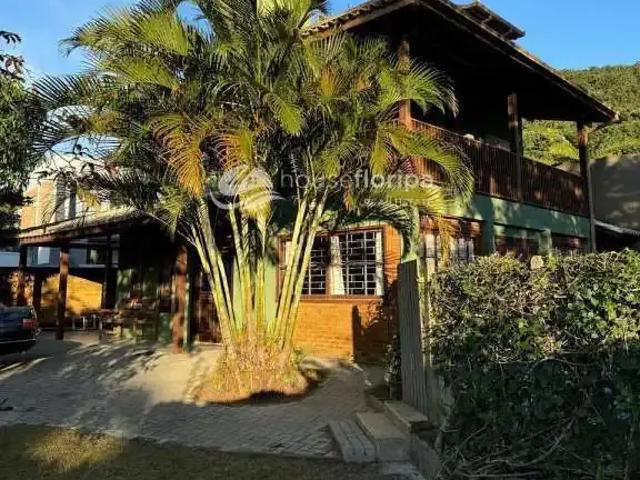 Casa / Sobrado para Venda em Florianópolis/SC Rio Tavares 4 Quartos
