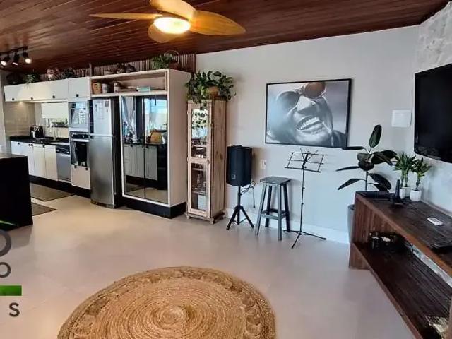 Casa / Sobrado para Venda em Florianópolis/SC Rio Tavares 4 Quartos