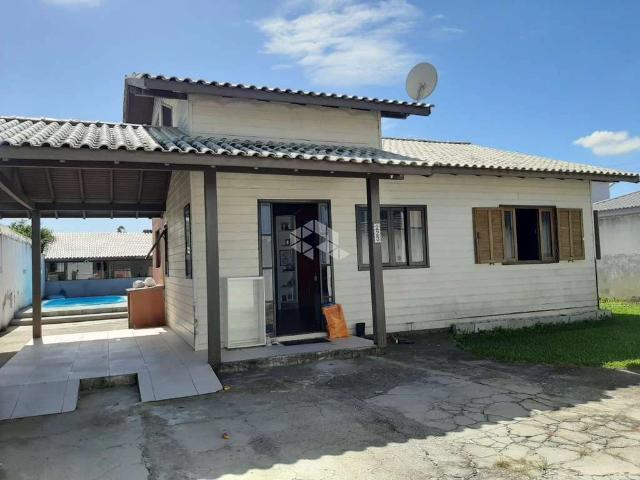 Casa / Sobrado para Venda em Florianópolis/SC Tapera da Base 3 Quartos