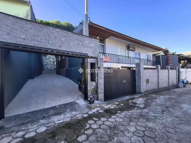 Casa / Sobrado para Venda em Florianópolis/SC Tapera da Base 5 Quartos