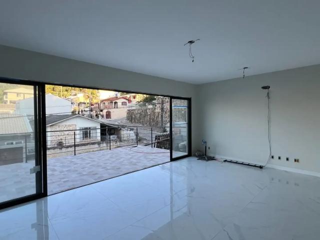 Casa / Sobrado para Venda em Florianópolis/SC Trindade 3 Quartos