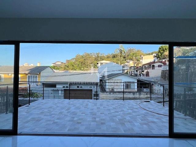 Casa / Sobrado para Venda em Florianópolis/SC Trindade 3 Quartos