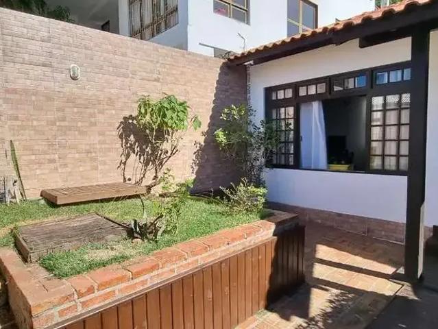 Casa / Sobrado para Venda em Florianópolis/SC Trindade 3 Quartos