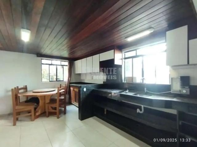 Casa / Sobrado para Venda em Florianópolis/SC Trindade 3 Quartos