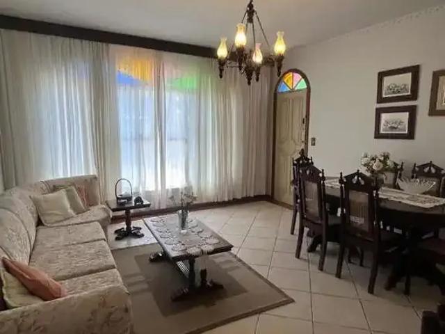 Casa / Sobrado para Venda em Florianópolis/SC Trindade 3 Quartos