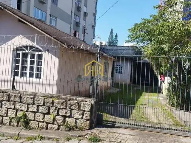 Casa / Sobrado para Venda em Florianópolis/SC Trindade 3 Quartos