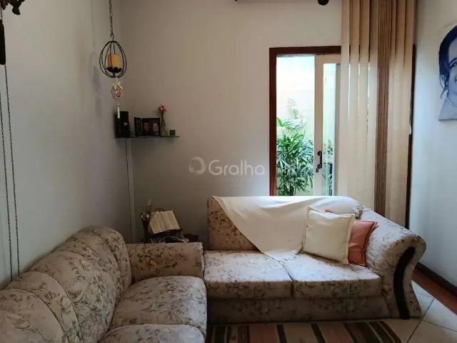 Casa / Sobrado para Venda em Florianópolis/SC Trindade 3 Quartos