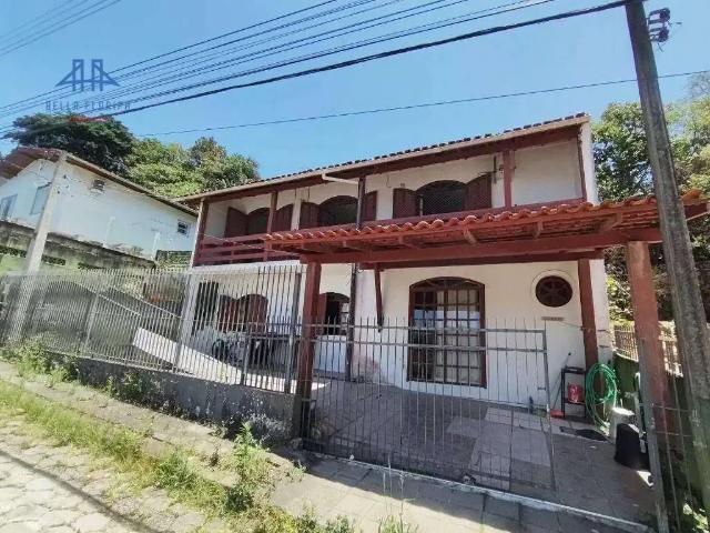 Casa / Sobrado para Venda em Florianópolis/SC Trindade 3 Quartos