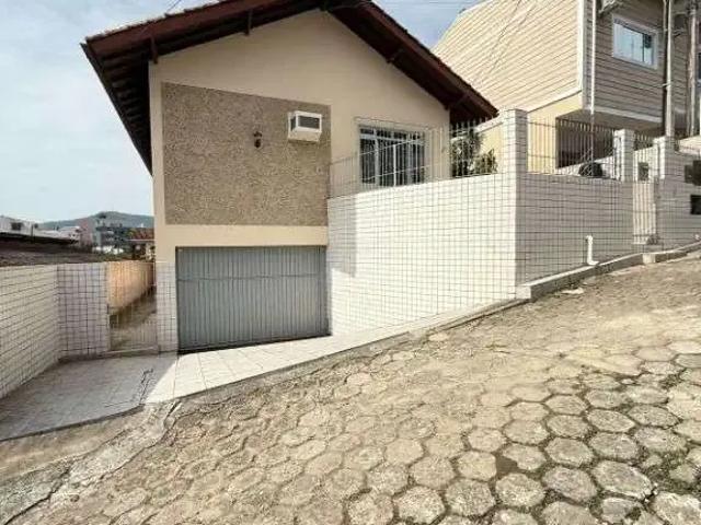 Casa / Sobrado para Venda em Florianópolis/SC Trindade 3 Quartos