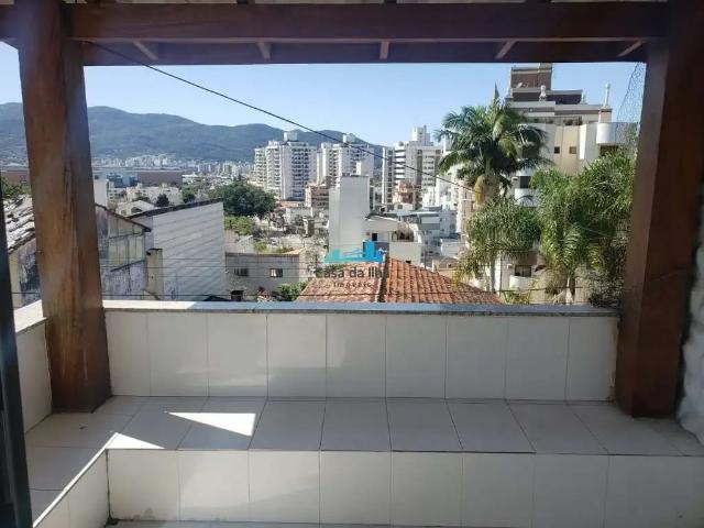Casa / Sobrado para Venda em Florianópolis/SC Trindade 17 Quartos