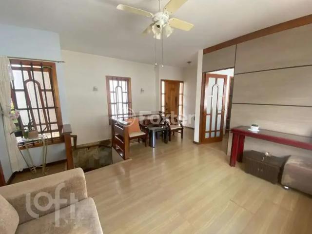 Casa / Sobrado para Venda em Florianópolis/SC Trindade 2 Quartos