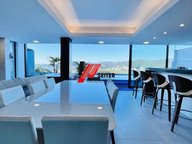Casa / Sobrado para Venda em Florianópolis/SC Trindade 4 Quartos