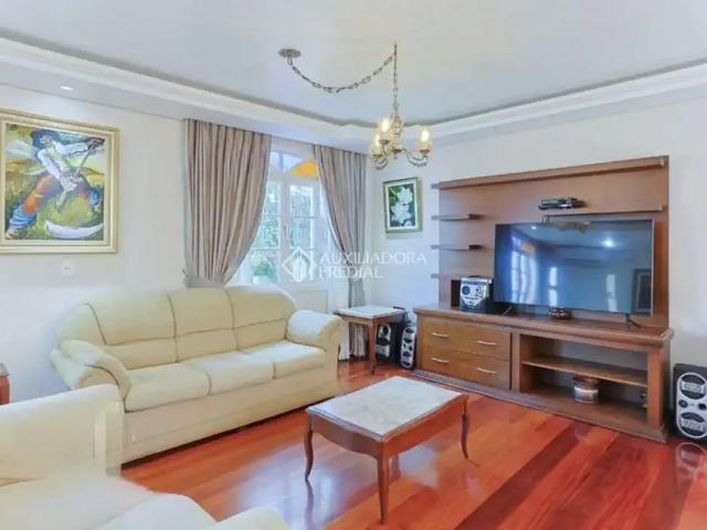 Casa / Sobrado para Venda em Florianópolis/SC Trindade 4 Quartos